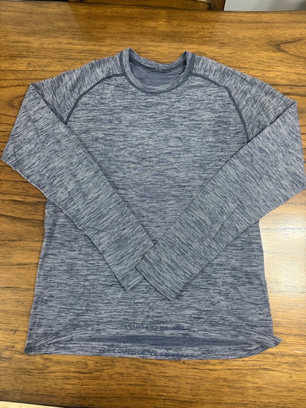 Men’s Lululemon Long Sleeve Shirt
